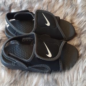 Nike Toddler Sandles